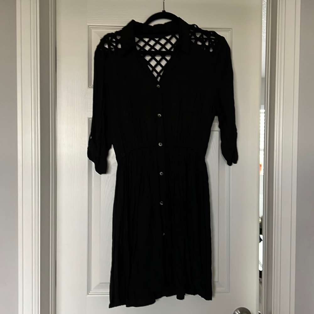 Crosshatched back button down t-shirt dress